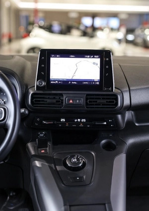 Toyota Proace City Verso cena 115850 przebieg: 110927, rok produkcji 2021 z Kcynia małe 596